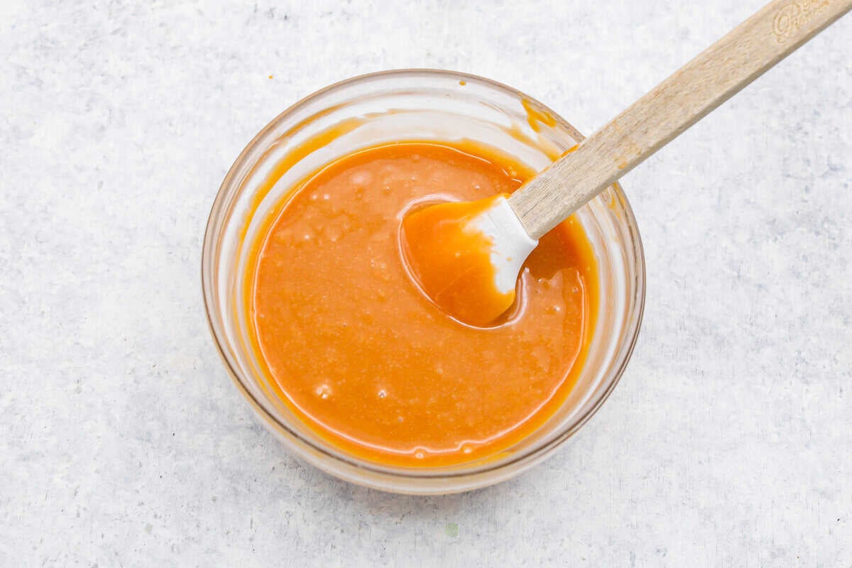 Caramel melted in a small mixing bowl. 